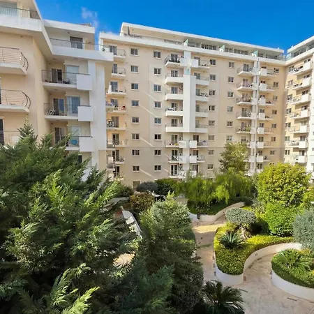 Charming Modern 1br With Balcony Views * Gzira