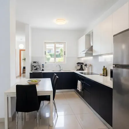 Appartement Charming Modern 1br With Balcony Views Gzira